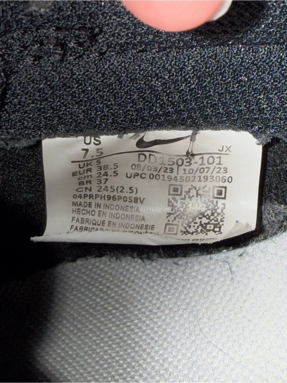Nike Black & White Low-Top Sneakers